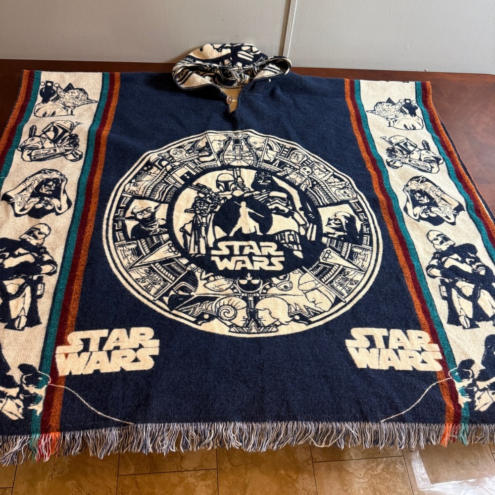 Star Wars Woven Hooded Poncho Navy Blue‎ Character Graphic Fringed Wrap One Size
